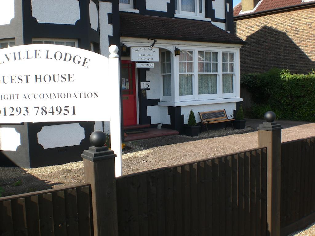 Melville Lodge Gatwick Horley Esterno foto
