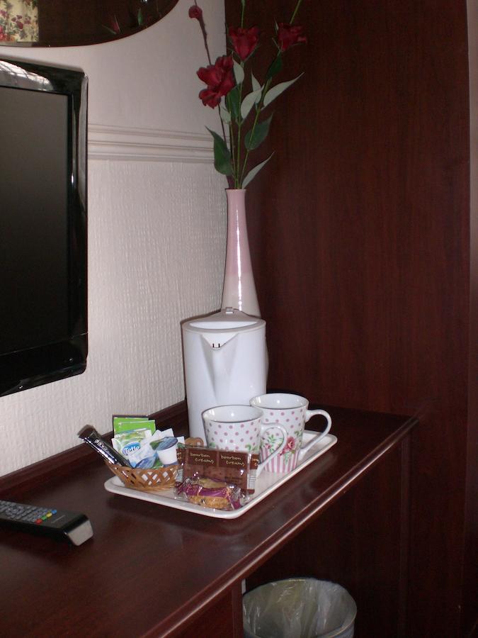 Melville Lodge Gatwick Horley Camera foto
